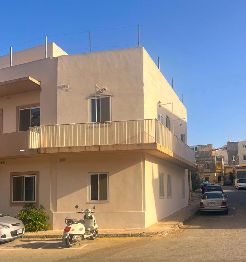 Smart Hostel Биркиркара Экстерьер фото
