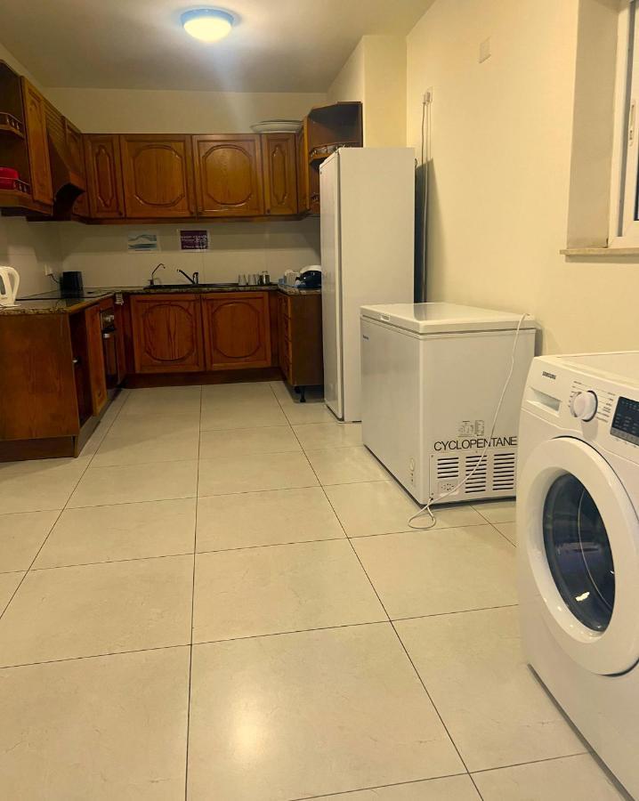 Smart Hostel Биркиркара Экстерьер фото