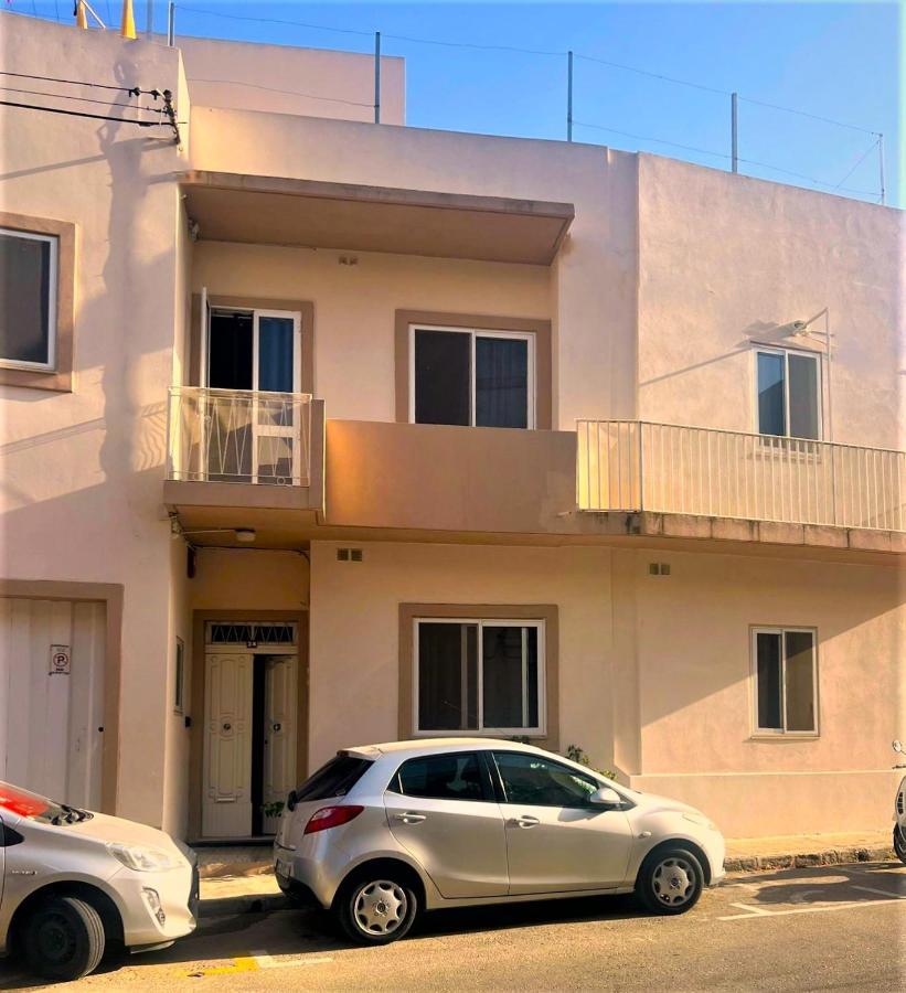 Smart Hostel Биркиркара Экстерьер фото